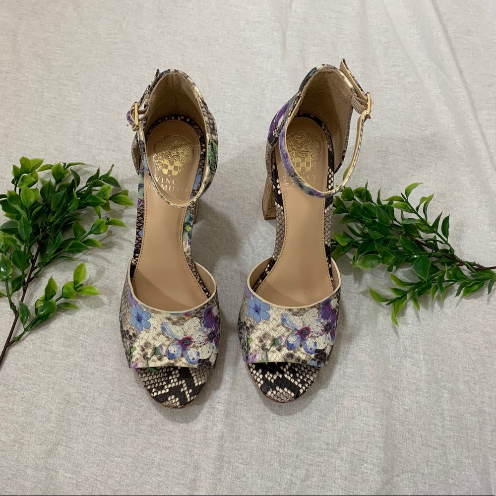 NWOT Vince Camuto platform sandals - Picture 2 of 8